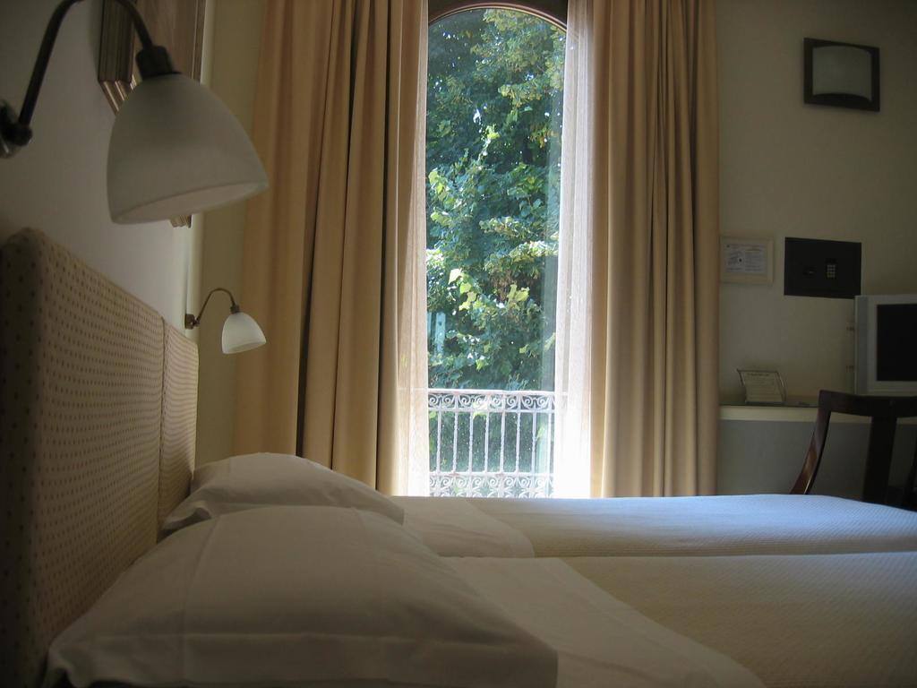 Al Melograno - Room & Breakfast Bologna Exterior foto